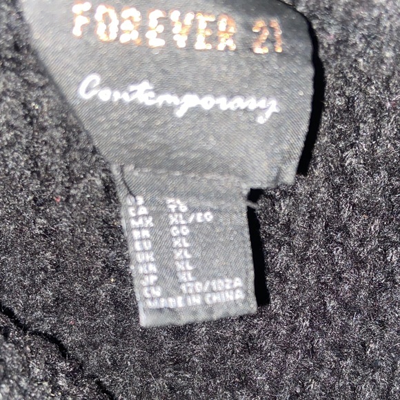 Forever 21 XL Black Crewneck Sweater - Picture 4 of 6